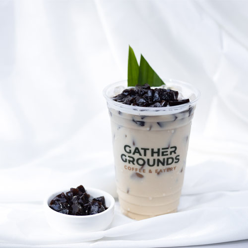 Roasted Oolong Milk Tea with Herbal Jelly